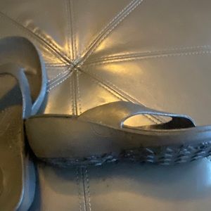 Black sandals- beach to the boardwalk